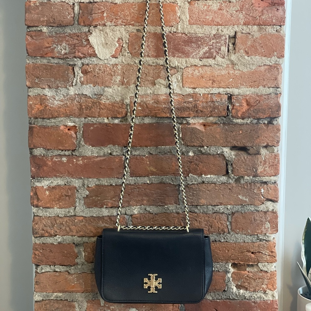 Tory Burch Black Mercer Adjustable Shoulder/Crossbody Bag, Pebbled Leather